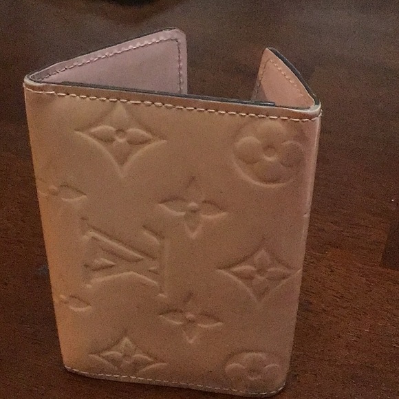 Louis Vuitton Rose Ballerine Vernis Multicles 6 Key/Card Holder - Picture 10 of 11